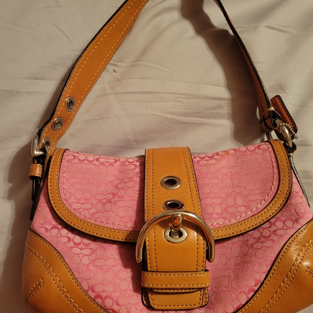 Coach - Pink
